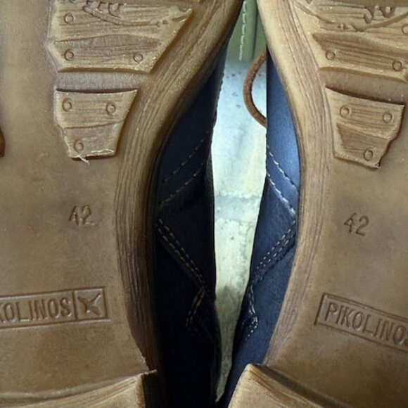 Pikolinos navy lace up boot size 42 (US W 11) - Picture 7 of 7